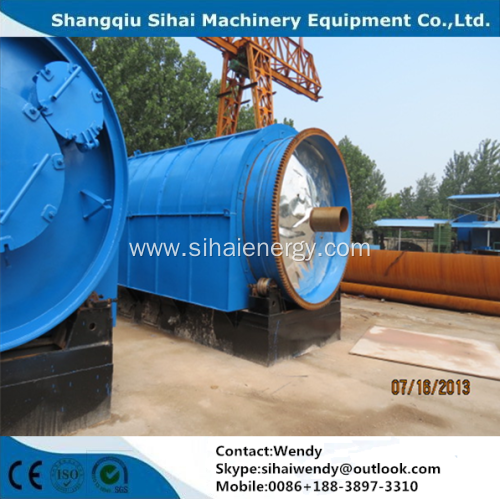 Waste tire cracking machine